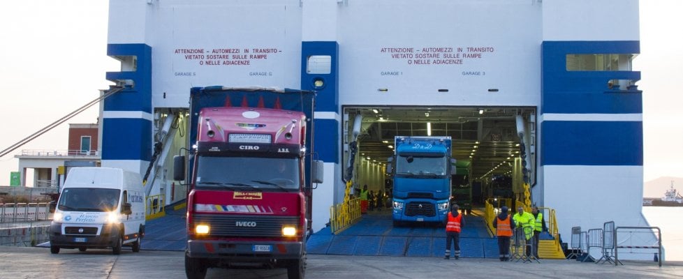 Richiesta sblocco dei porti e vertenza autotrasporto